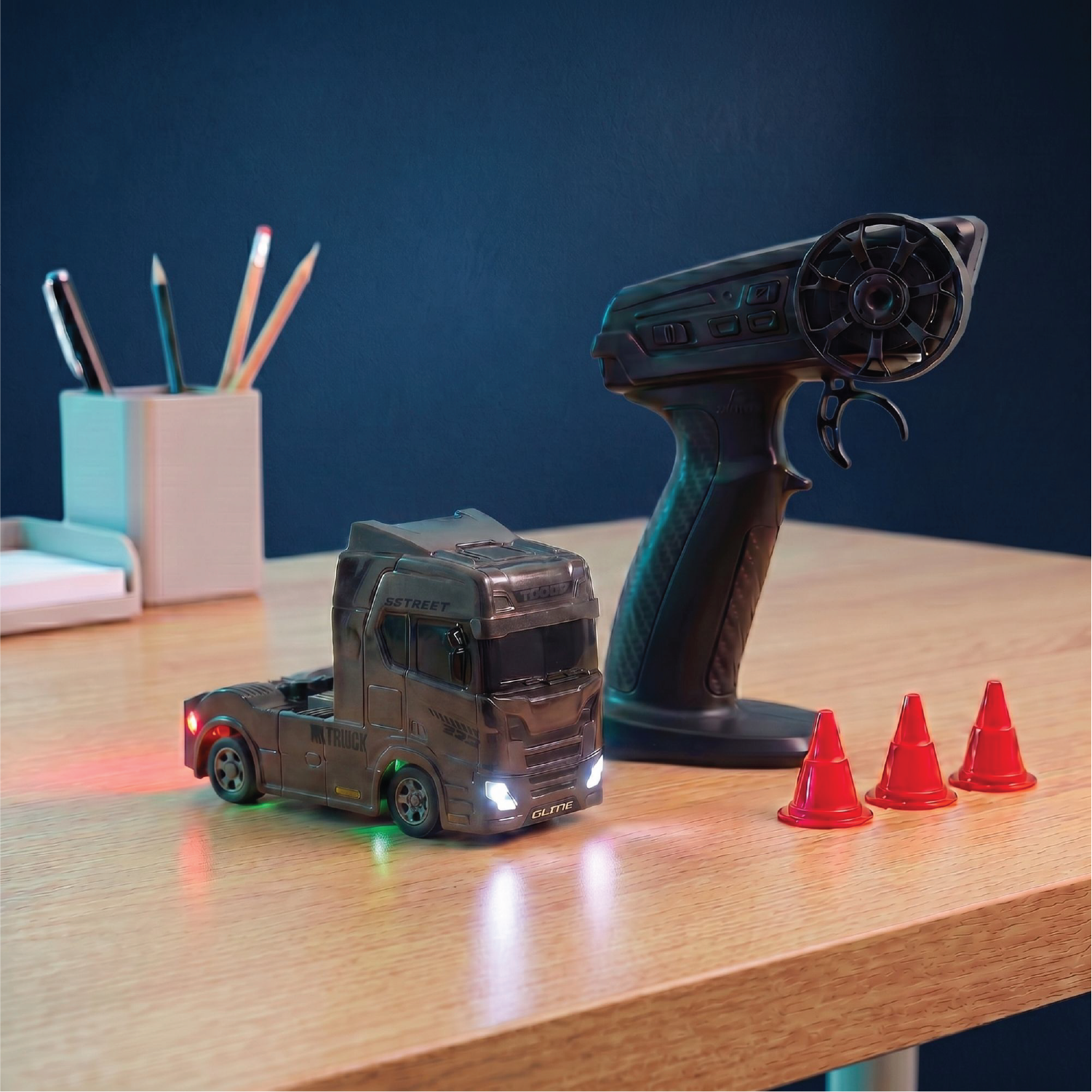 L.O.T Cars Mac - 1:64 Scale Mini RC Car